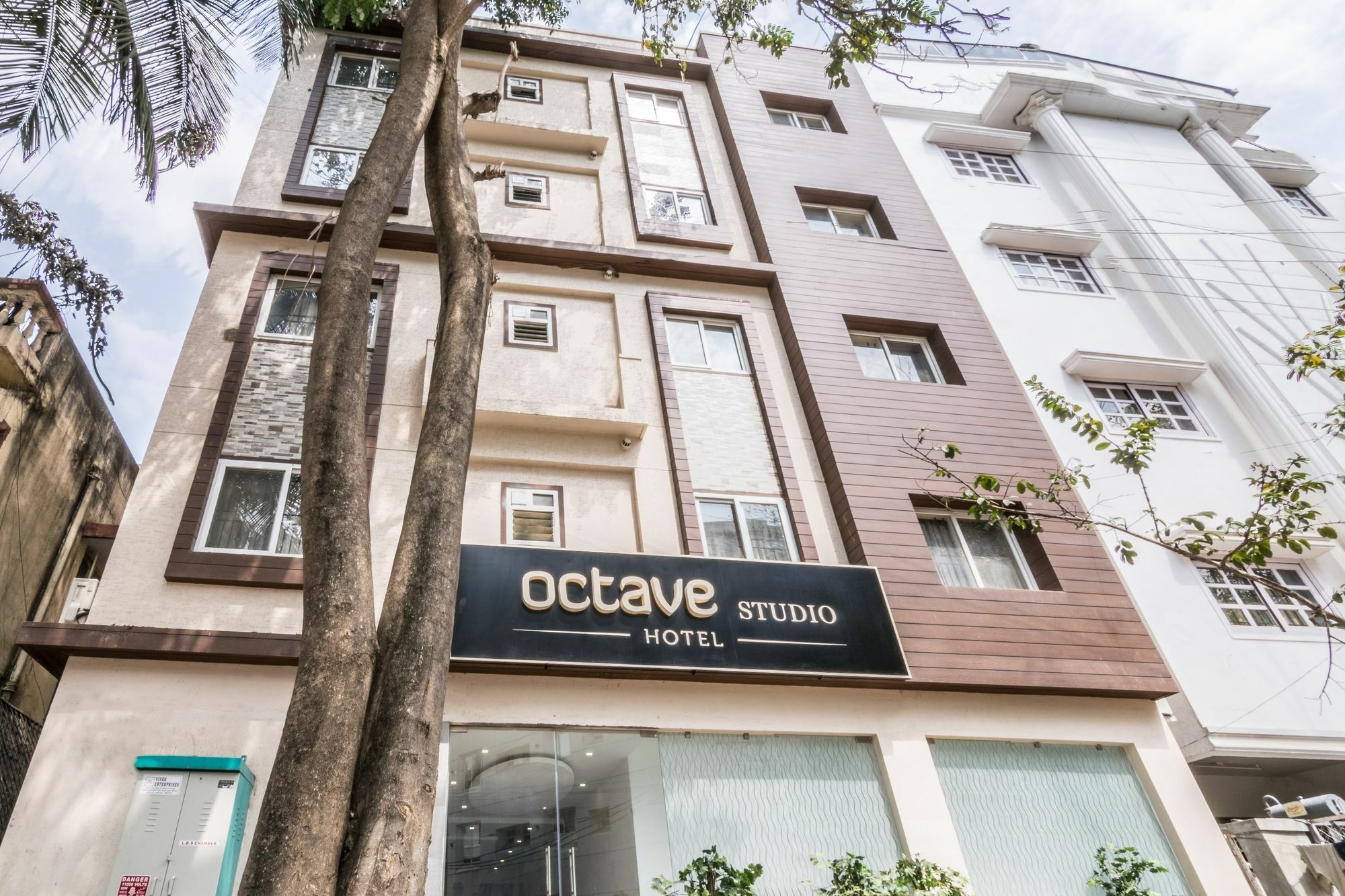 Octave Studio Hotel Bangalore Esterno foto